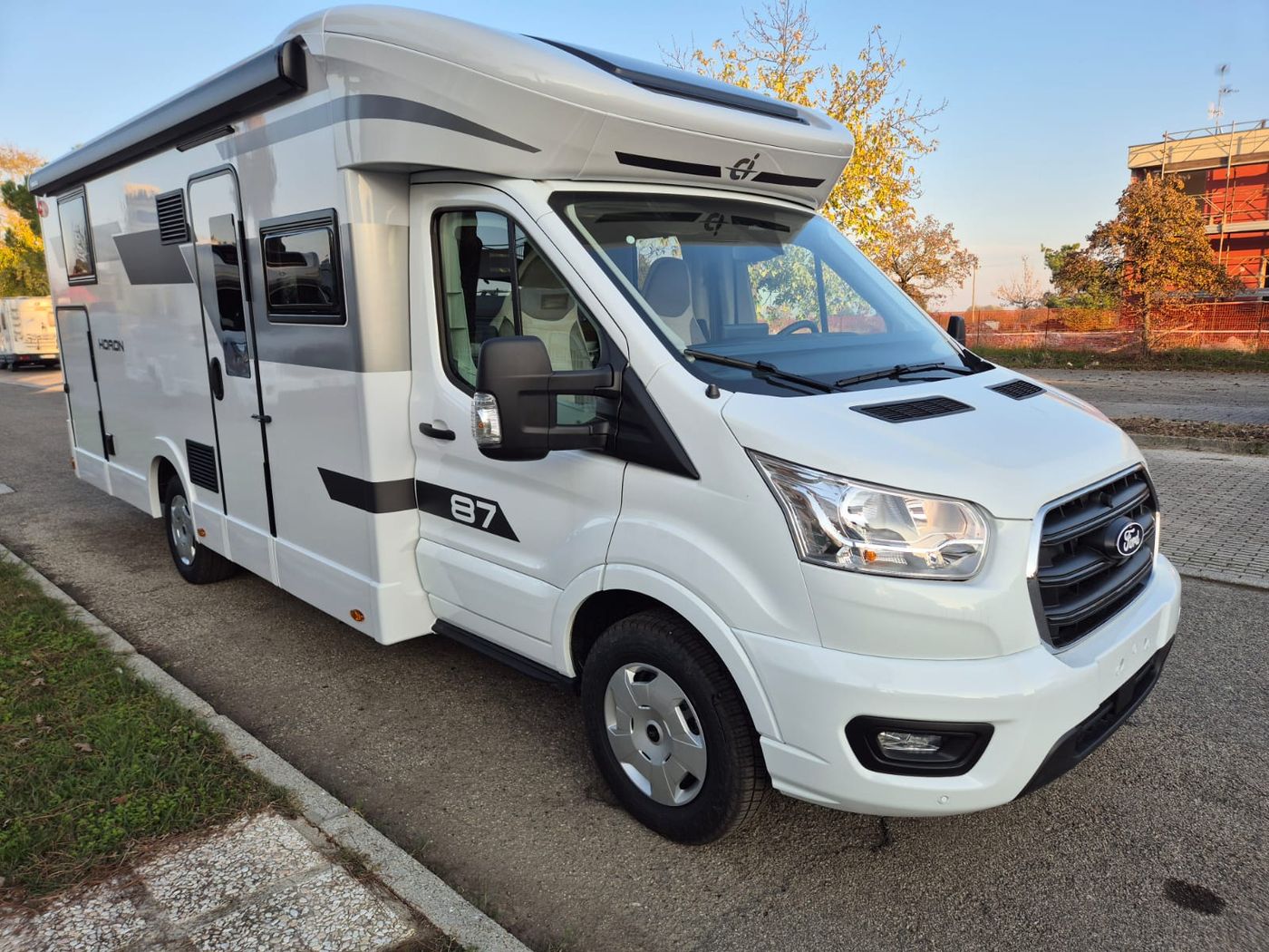 Horon 87 XT CI semintegrale concessionario Faenza 